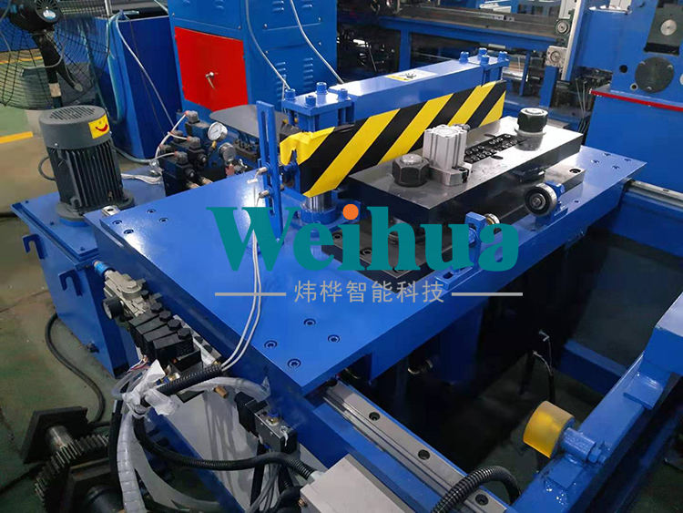 數(shù)控折彎機(jī)是什么,有什么特點